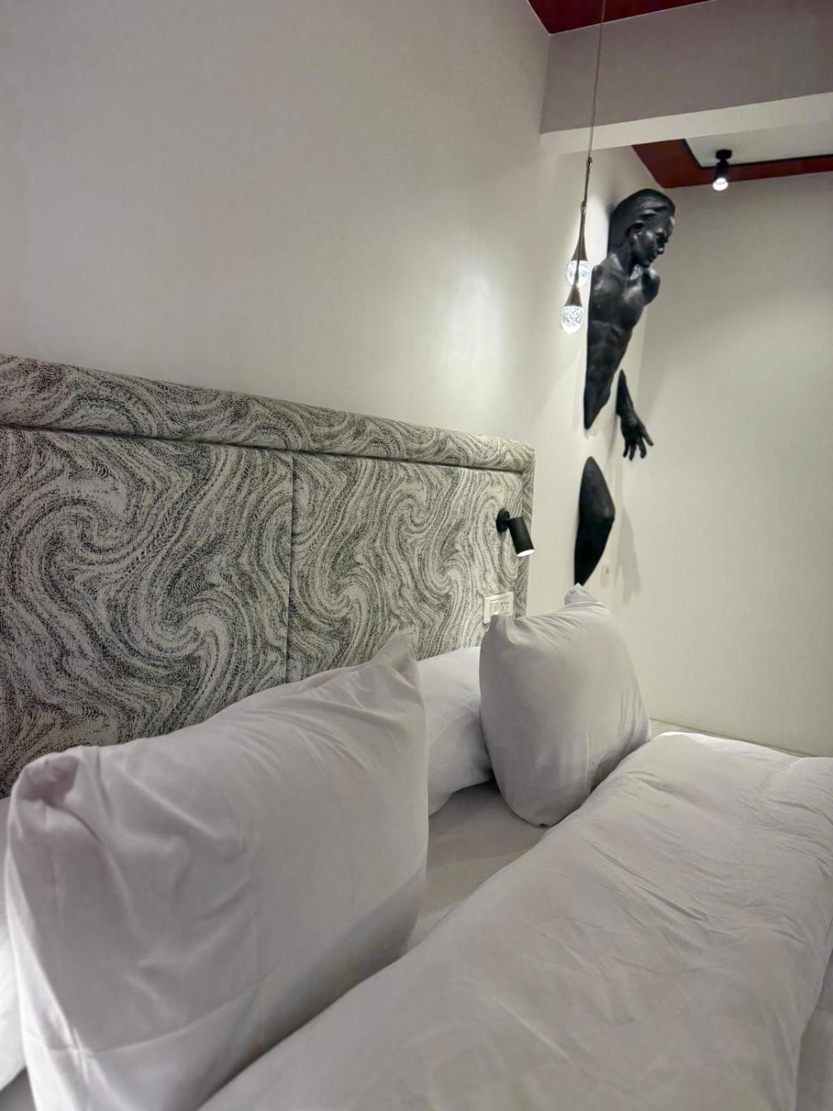 Modern 1 - Bedroom In Zamalek Visits Allowed - 8b El Cairo