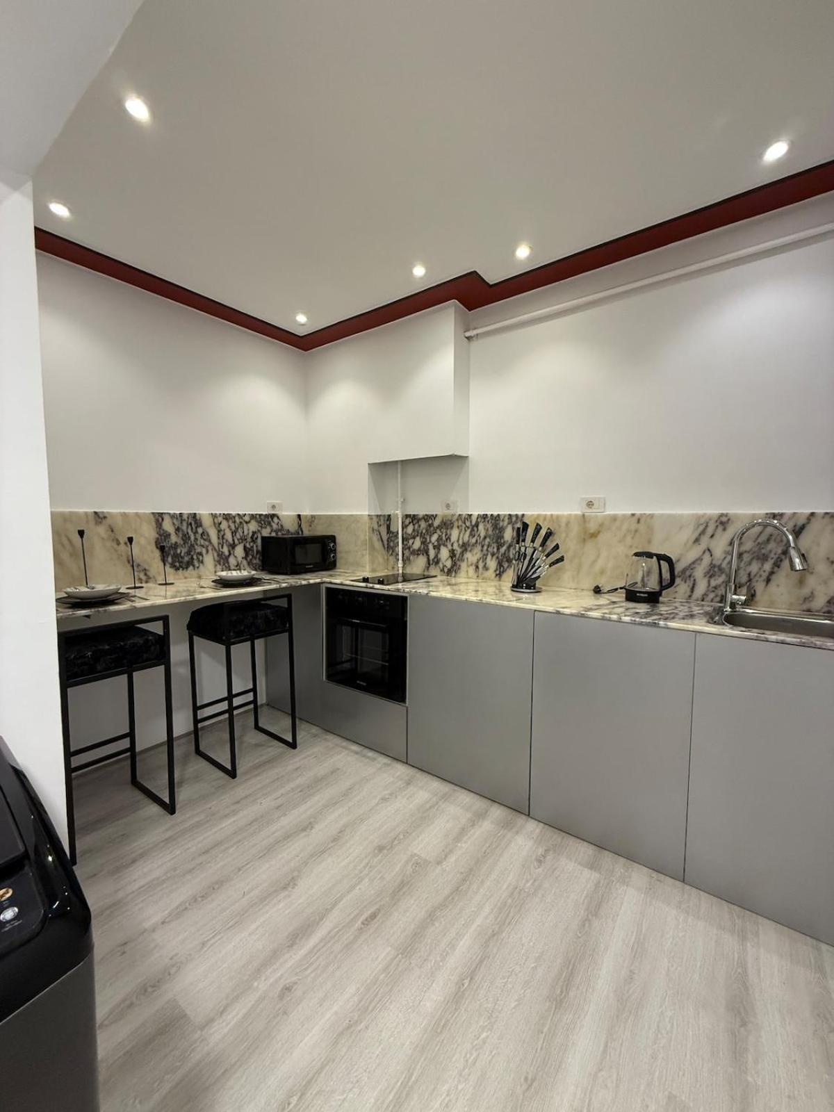Modern 1 - Bedroom In Zamalek Visits Allowed - 8b Apartamento El Cairo